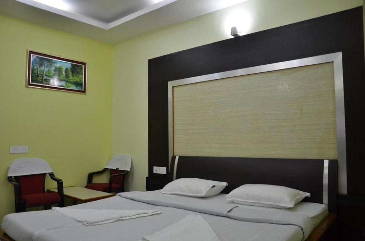 Hotel Barbareek Шиллонг Экстерьер фото