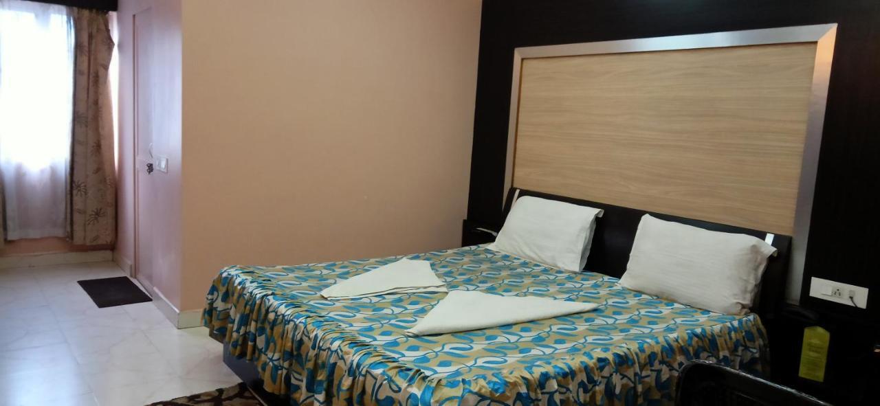 Hotel Barbareek Шиллонг Экстерьер фото